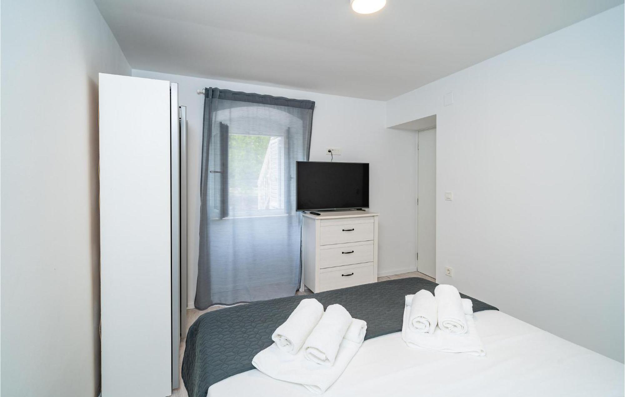Nice Apartment In Dubrovnik With Kitchen Exterior photo